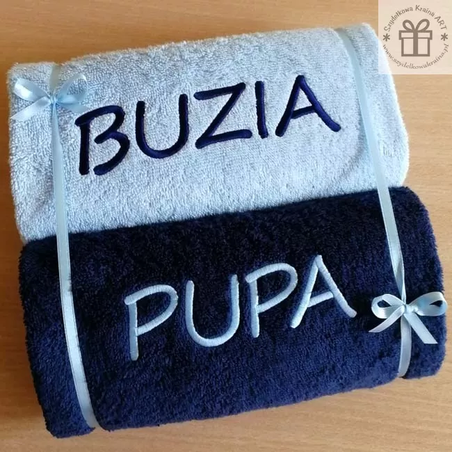 Ręczniki z napisem BUZIA / PUPA