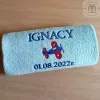 Prezent dla chłopca - ręcznik z imieniem i datą