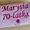 Prezent na 70 urodziny - ręcznik z haftem