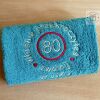 Prezent na 80 urodziny - ręcznik z dedykacją