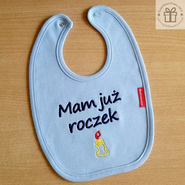 Prezent na roczek - śliniak z napisem, haftem